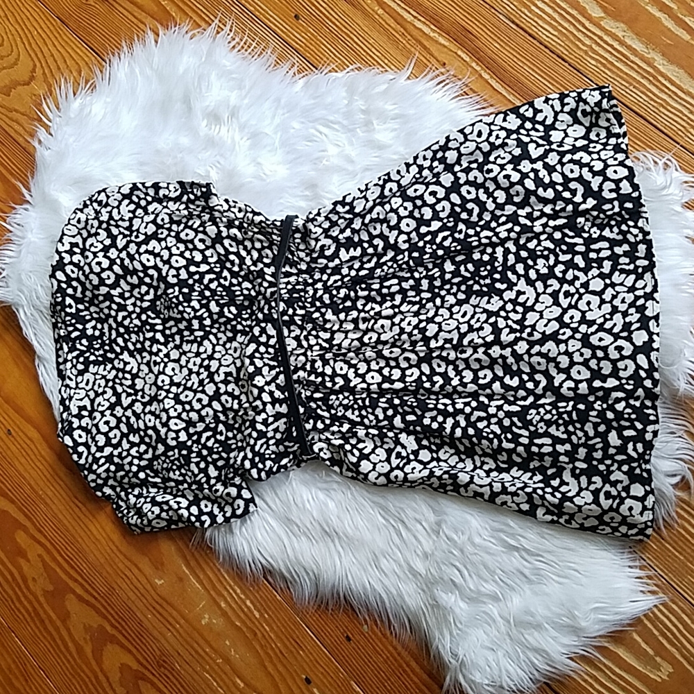 Forever 21 Short Sleeve Belted Dress - Picture 5 of 5